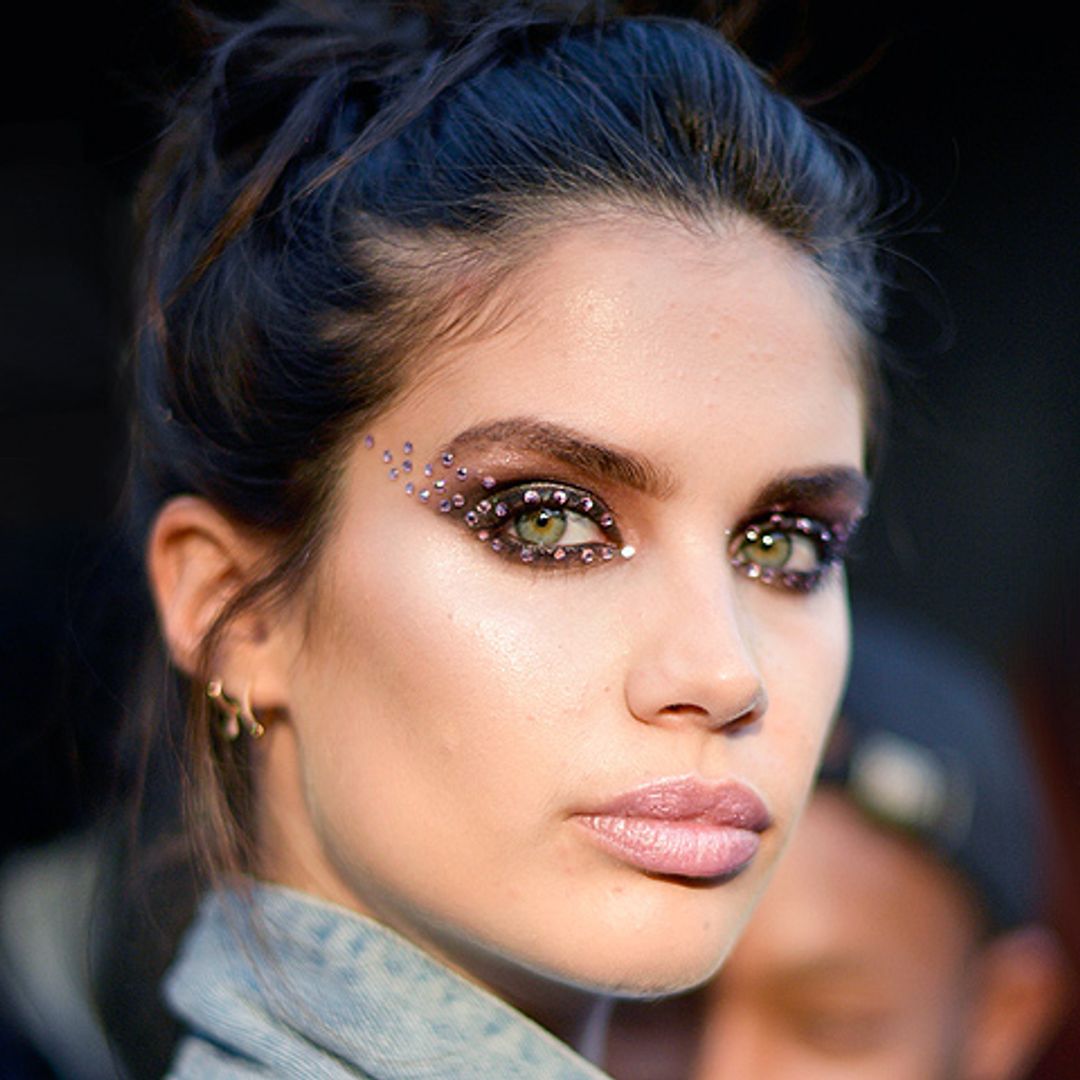 Maquillaje de fiesta: la tendencia 'glitter' en 17 claves de belleza