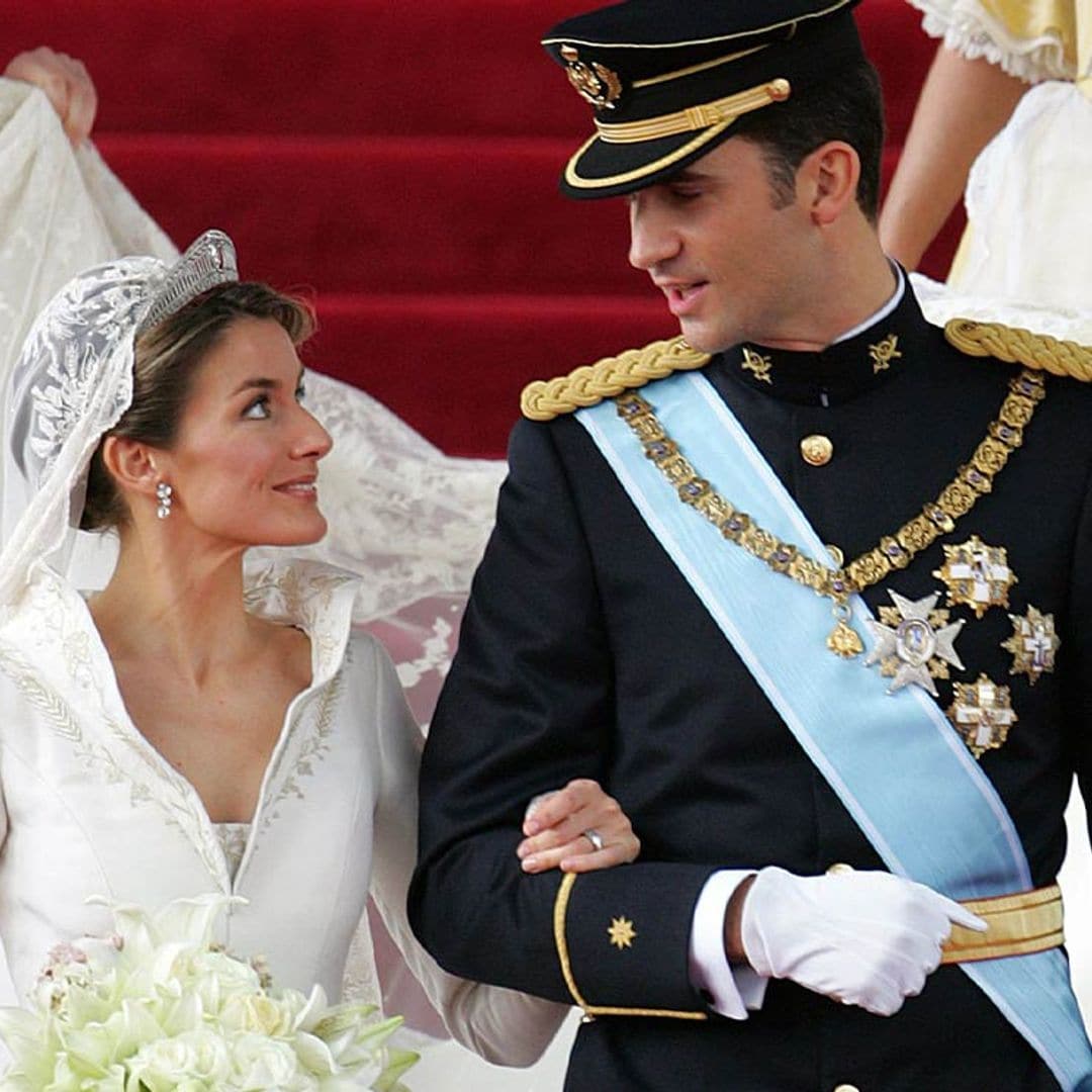 El Príncipe Felipe luce el uniforme de gran etiqueta del ejército de tierra en su boda
