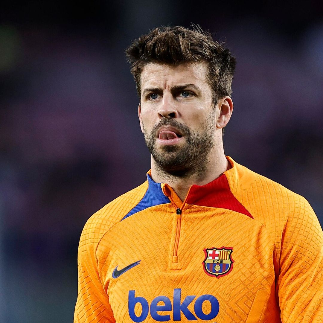 La afición del Barcelona y el Real Madrid se une para abuchear a Gerard Piqué por su ruptura con Shakira