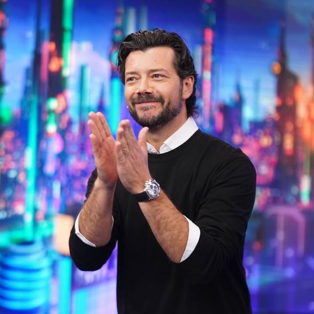 Álvaro Morte y su truco para que nadie le reconozca: "Curioso pasar completamente desapercibido"