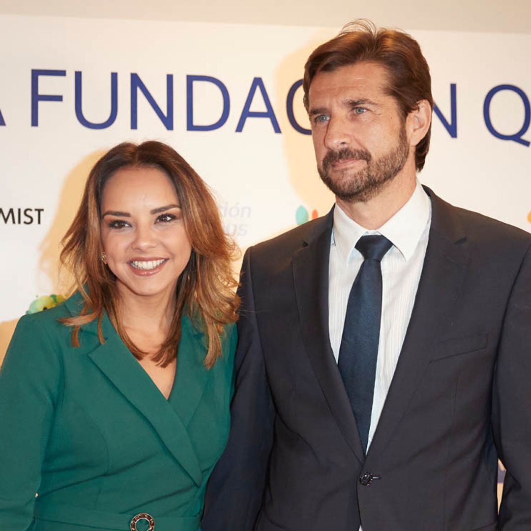 Disfrutando del noviazgo pero con la mente en su boda... Chenoa comienza a preparar el gran día