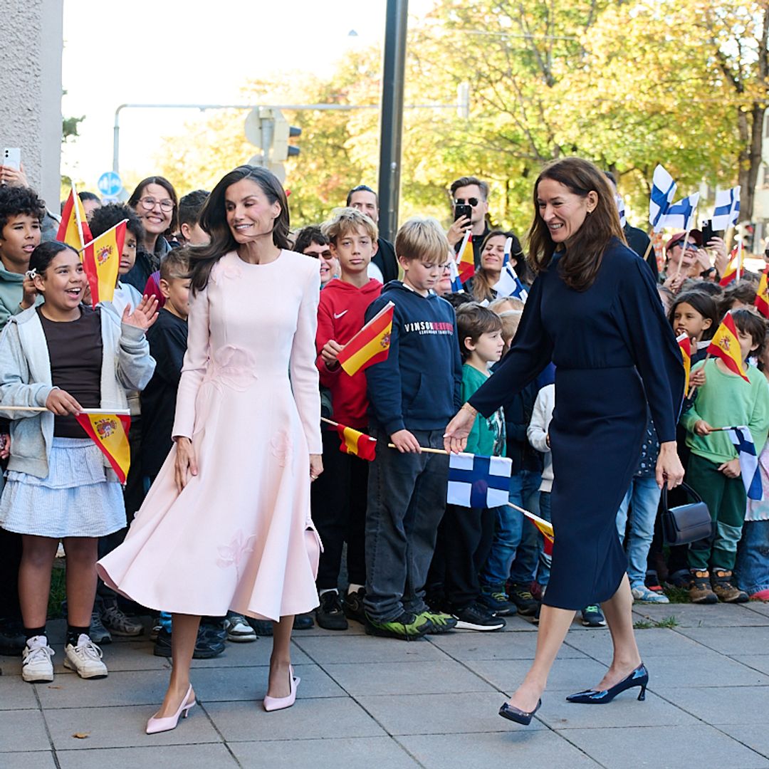 Los reyes Felipe y Letizia en Finlandia: agendas por separado y encuentro con niños españoles