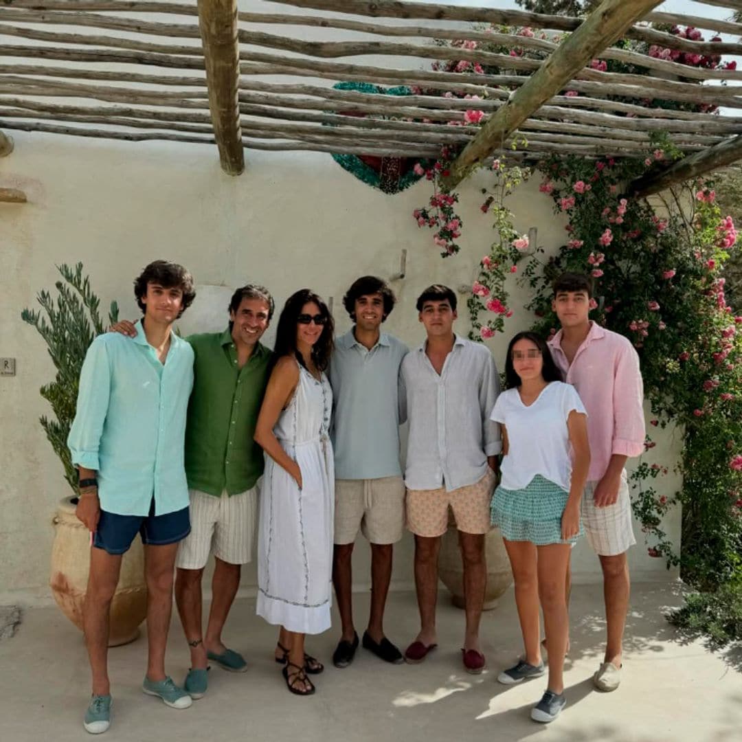 Así es la supernumerosa familia de Raúl, que deja el Real Madrid: 5 hijos que despuntan en el fútbol y el golf