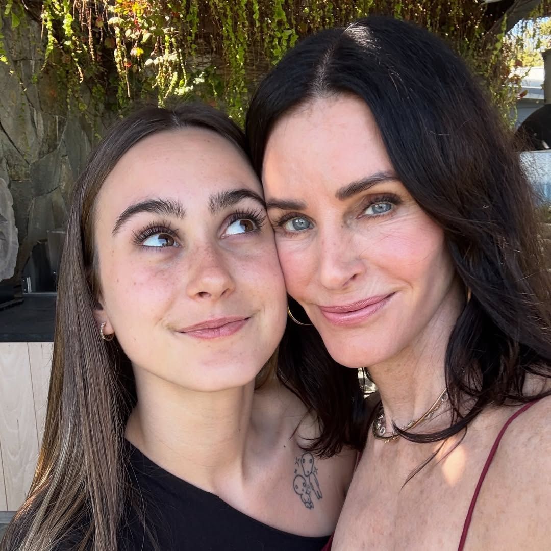 Así es Coco Arquette, la hija de Courteney Cox que acaba de cumplir 22 años y tiene a Jennifer Aniston como madrina