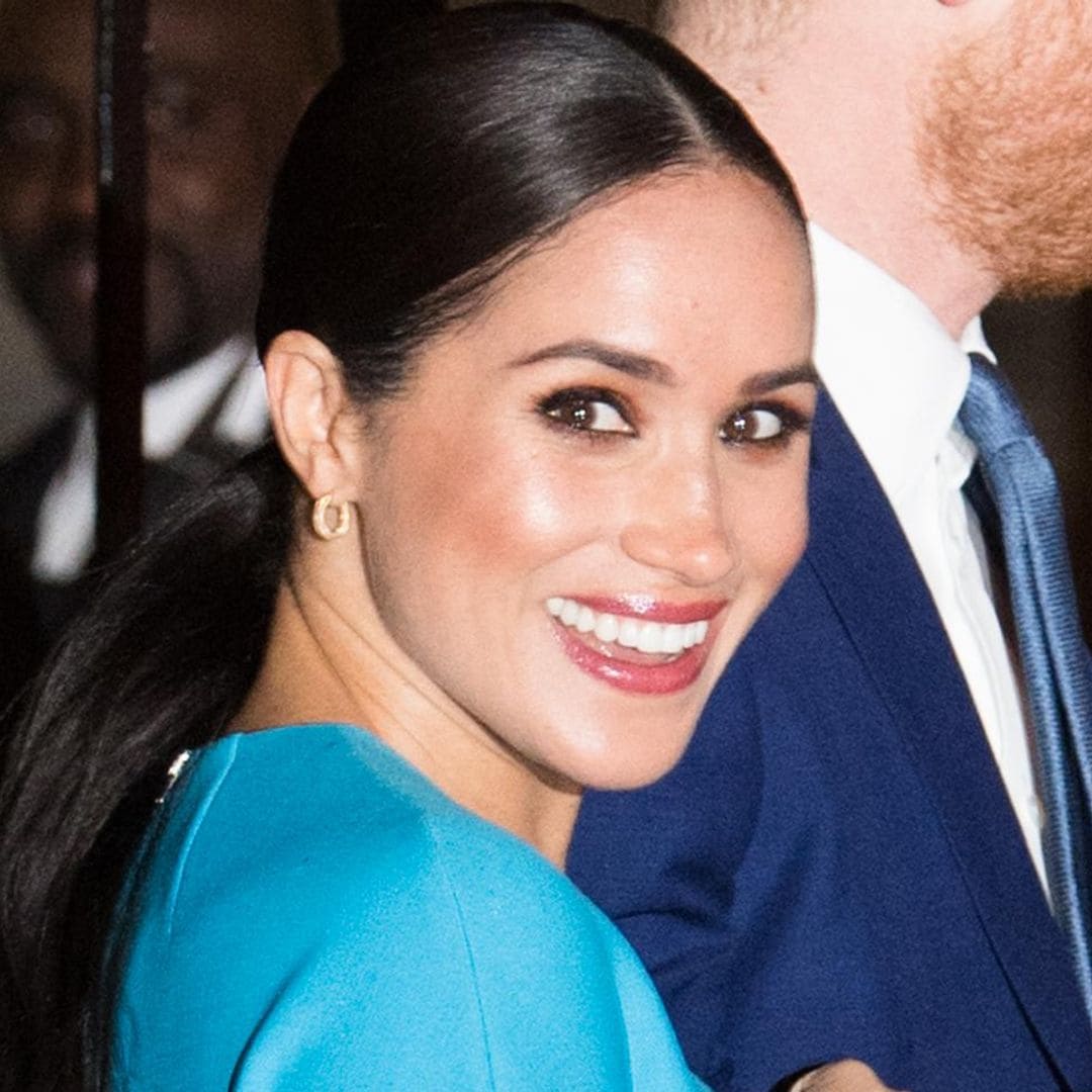 Meghan Markle usa este producto para unas pestañas voluminosas