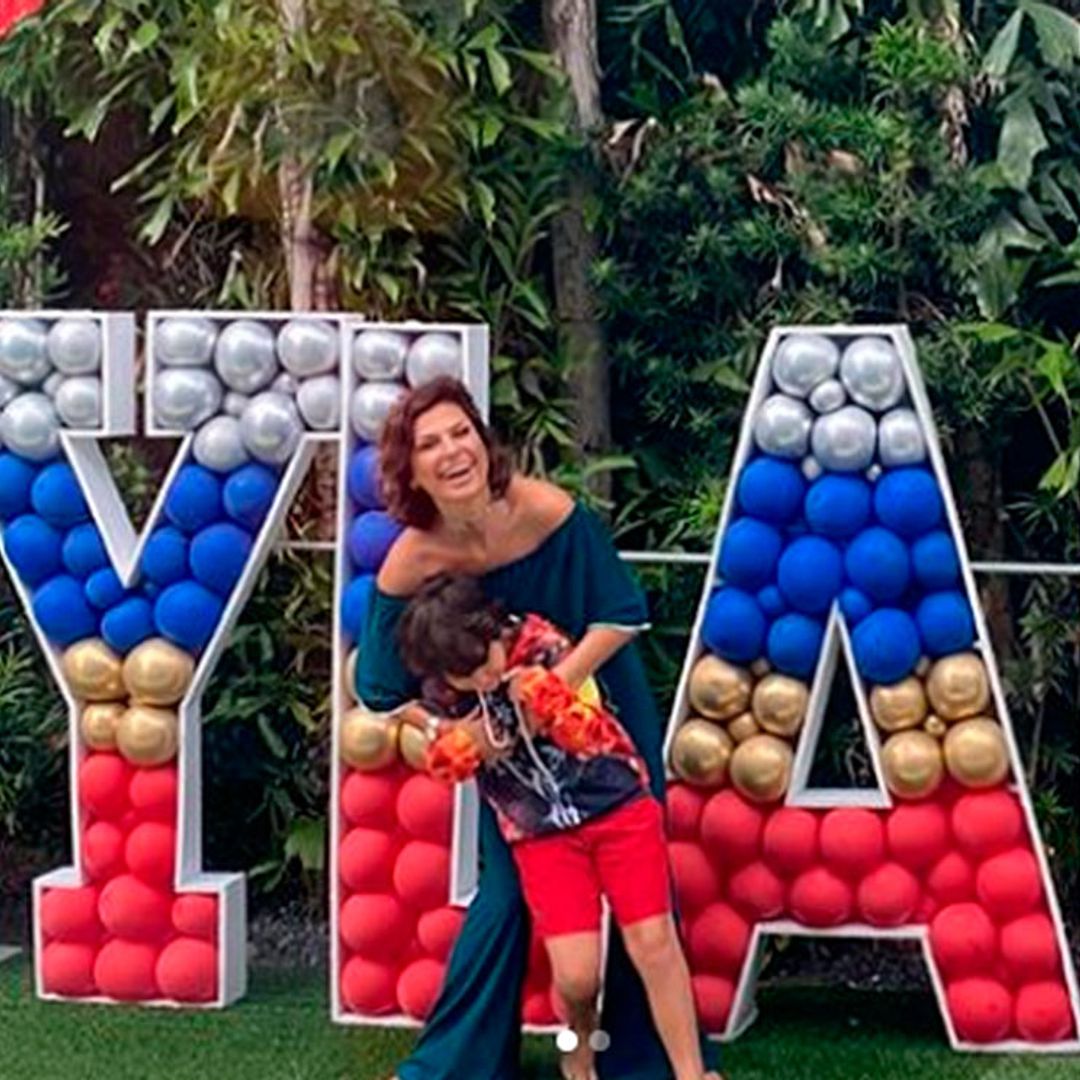 Piscina, chuches y acrobacias: la divertida fiesta de cumpleaños de Dylan, hijo de Alejandro Sanz