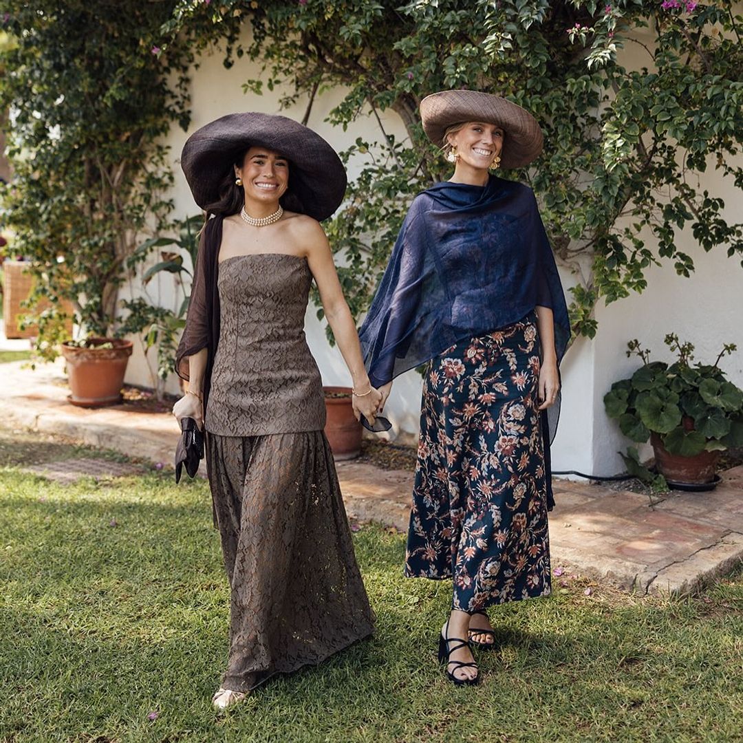Isabel y Ana, sombrereras: "No se puede elegir un tocado que te impida saludar y comer, tiene que ser cómodo"