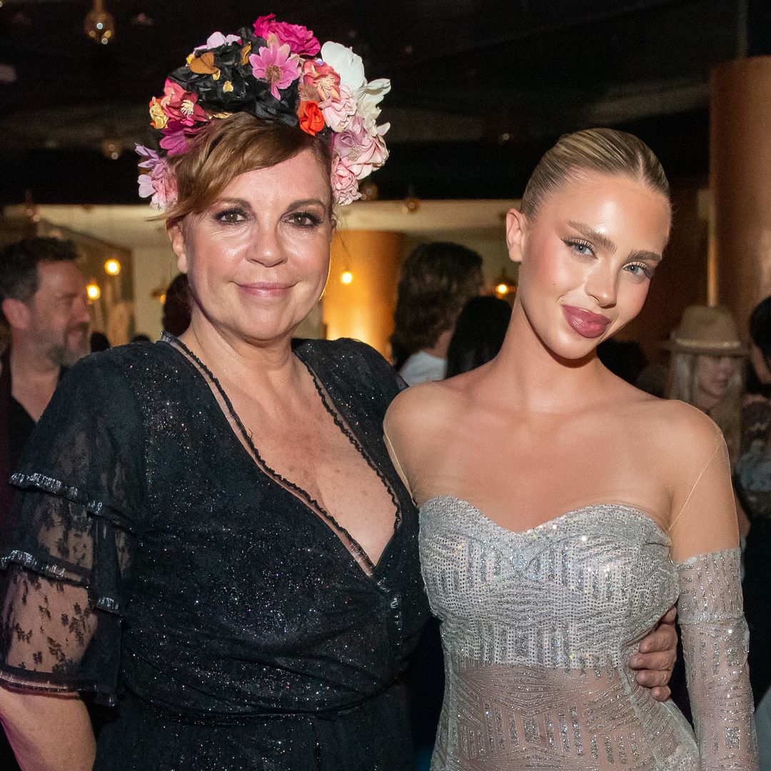 Belinda Washington y su hija Daniela Lazaro en la fiesta del Festival Ibicine a 15 de Abril de 2023 en Ibiza