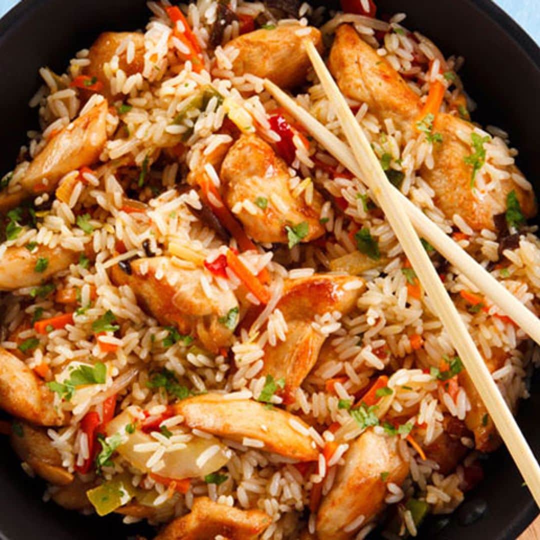 Wok superfácil de pollo con arroz