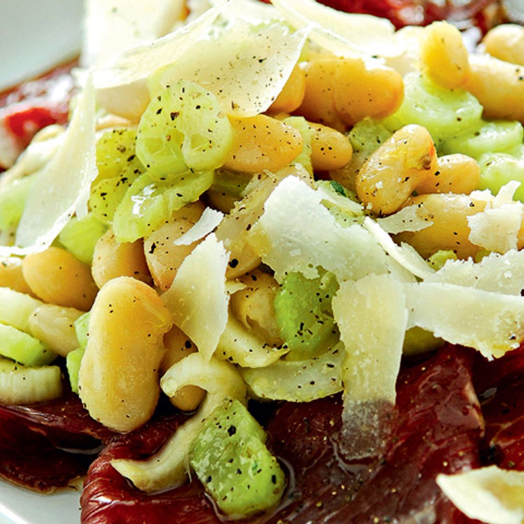 Carpacho de cecina con alubias blancas
