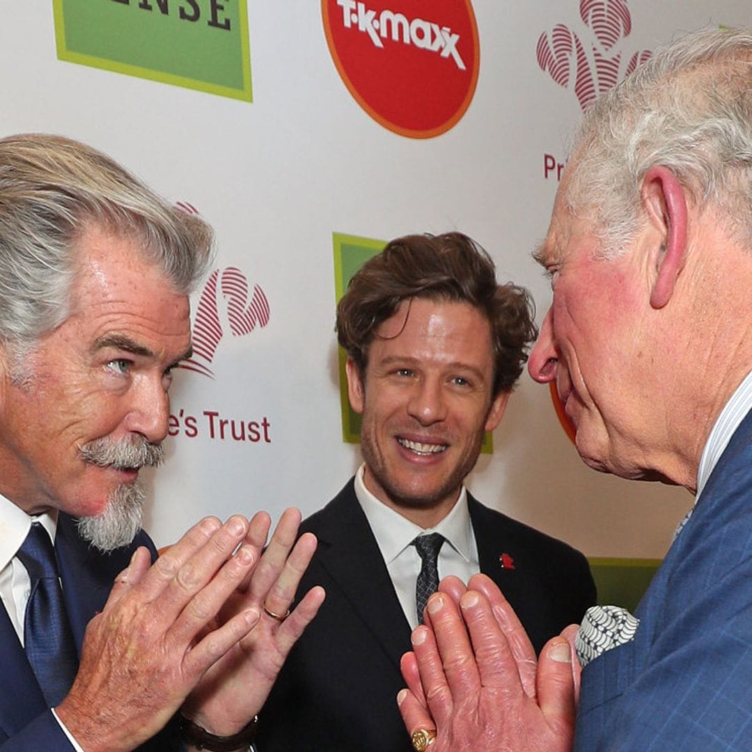 Cuando Pierce Brosnan temió por su encuentro con Carlos de Inglaterra