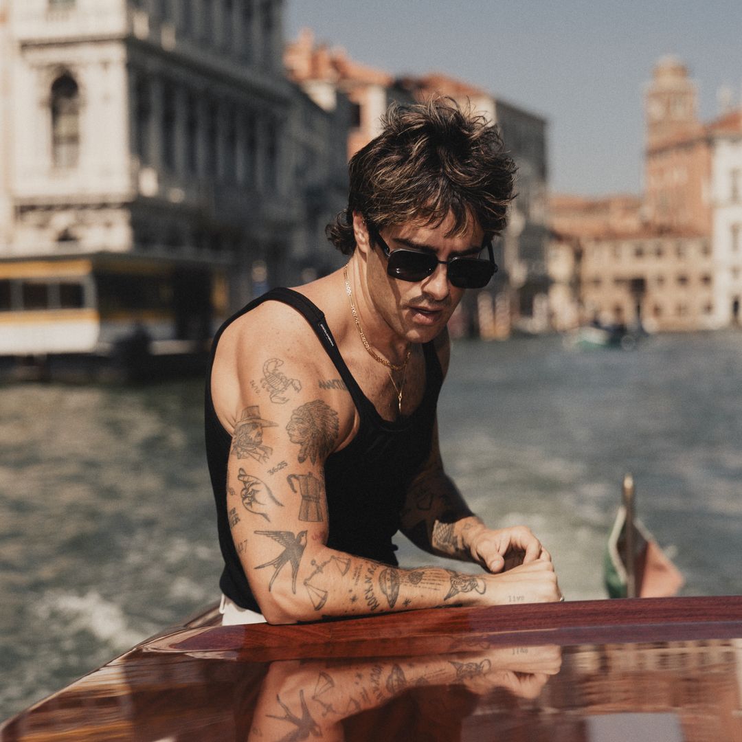 Álvaro de Luna nos cuenta desde Venecia cómo se encuentra y los secretos de su nuevo proyecto: "Echarse de menos a uno mismo es un proceso"