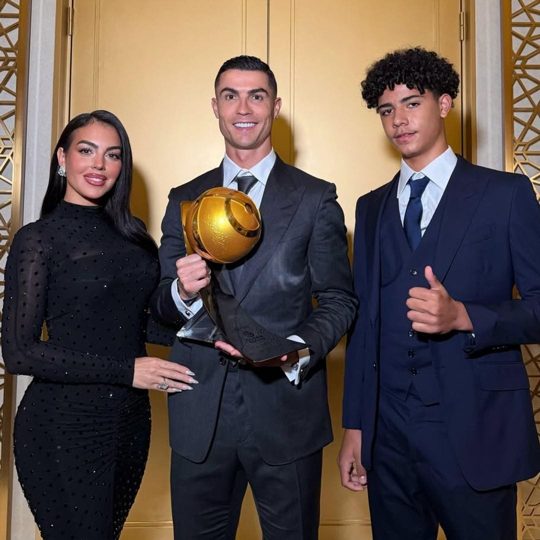 Georgina Rodríguez y Cristiano Ronaldo cierran el año en perfecta complicidad en los Globe Soccer Awards 2025
