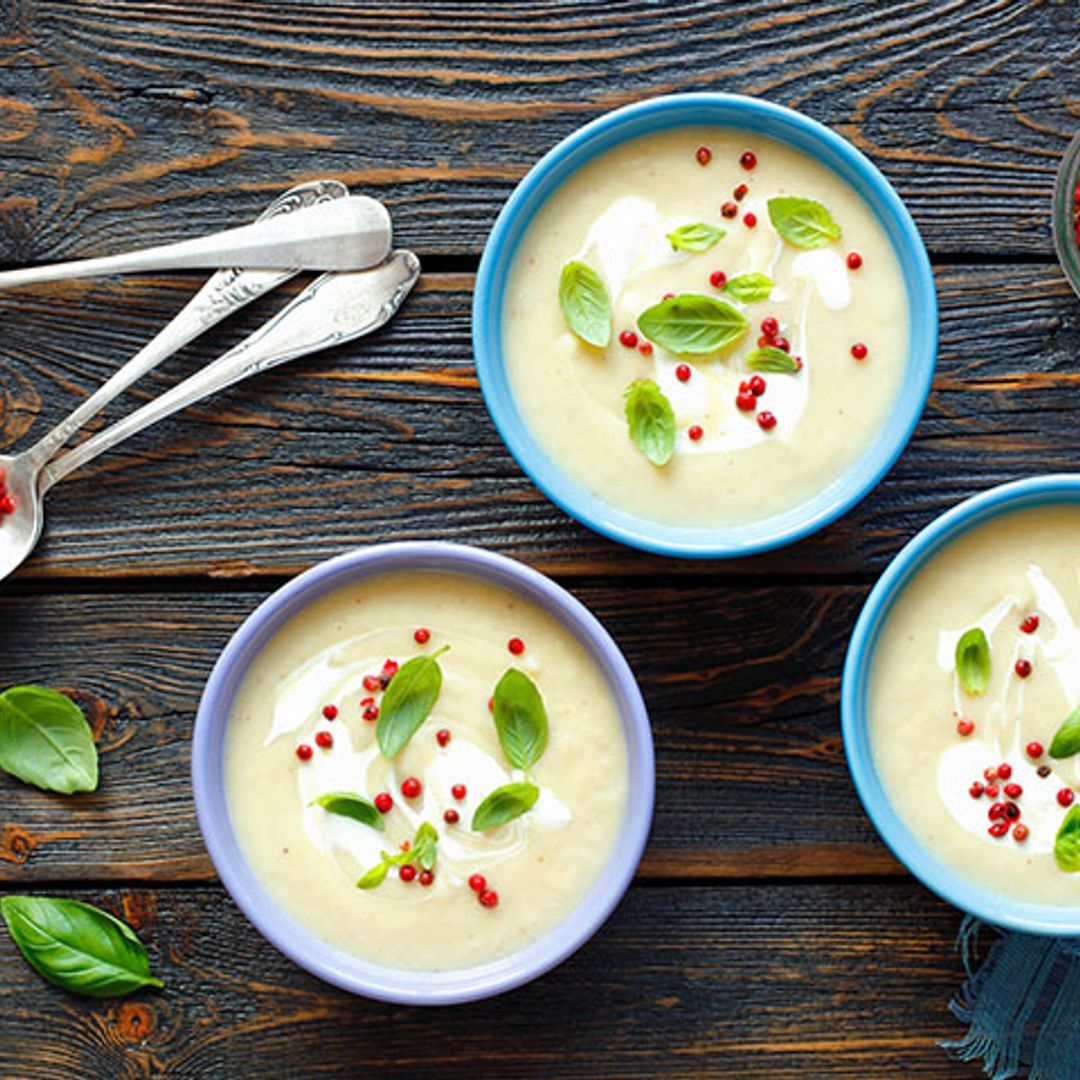 Crema de apionabo y puerro a la pimienta rosa