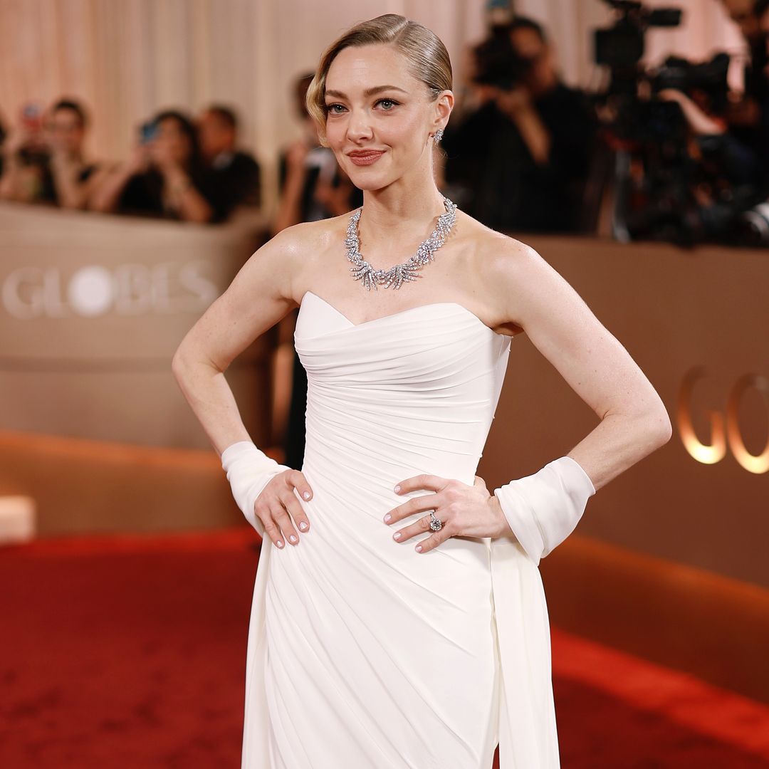 Los mejores looks de la antesala de los Oscar: de Amanda Seyfried a Jenna Ortega