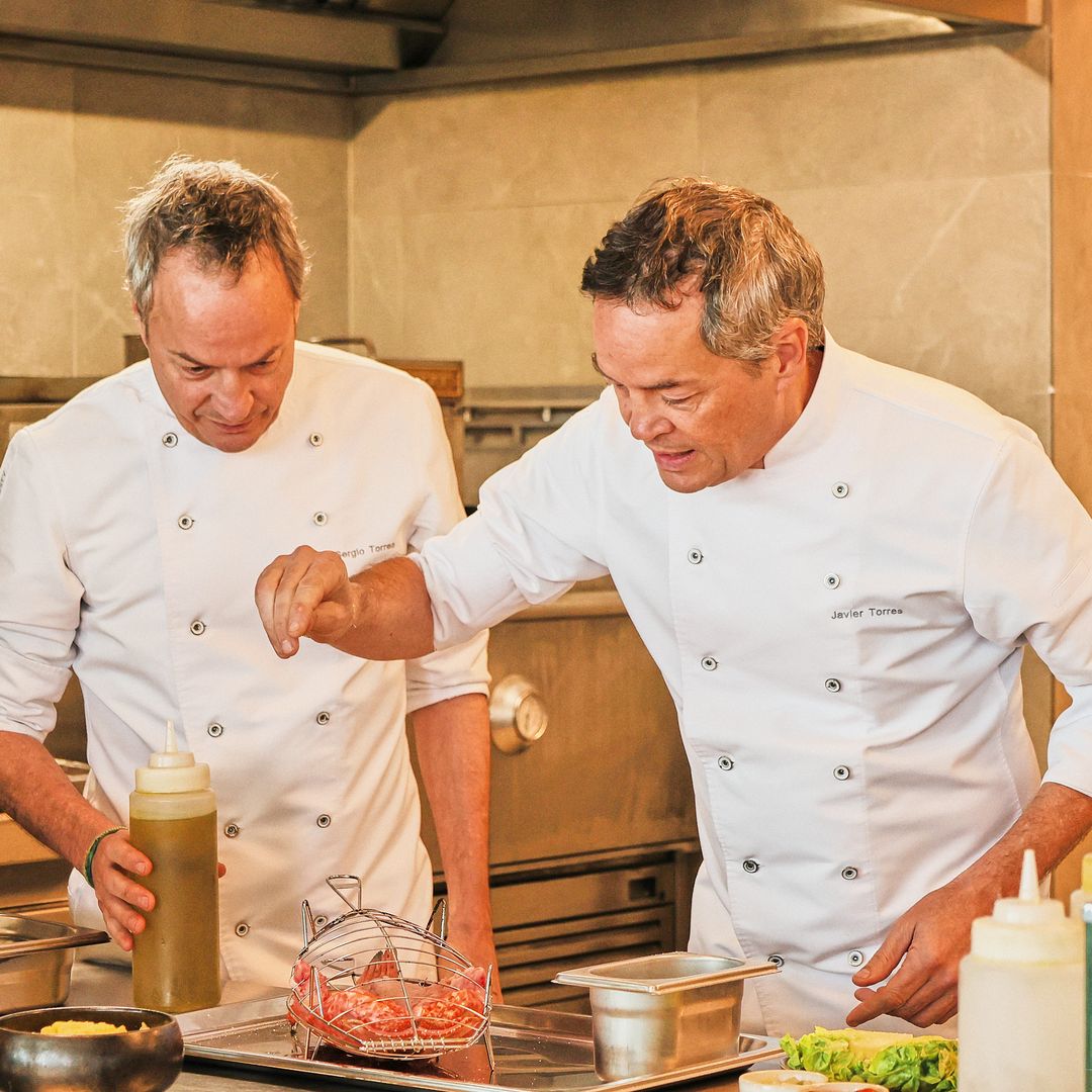 Hermanos Torres Cocinando
