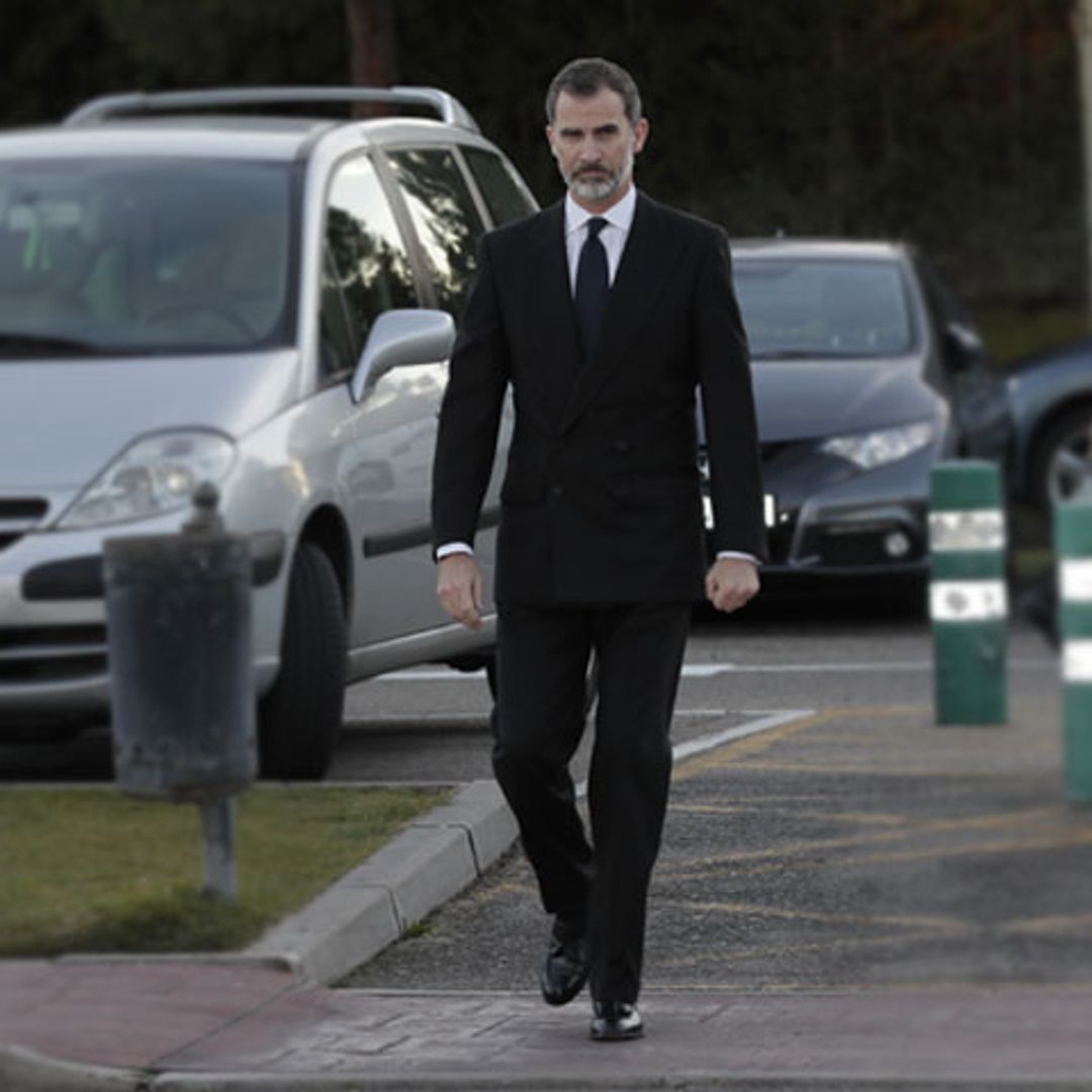 El rey Felipe VI da su último adiós a su tutor Aurelio Menéndez