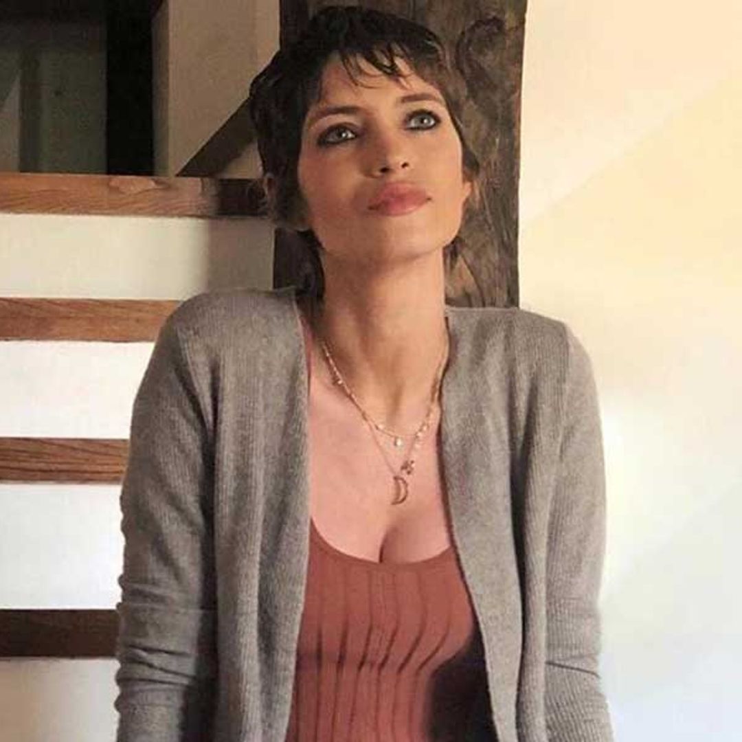 Conjunto de punto y botas de agua, la apuesta de Sara Carbonero para inaugurar el otoño en el campo