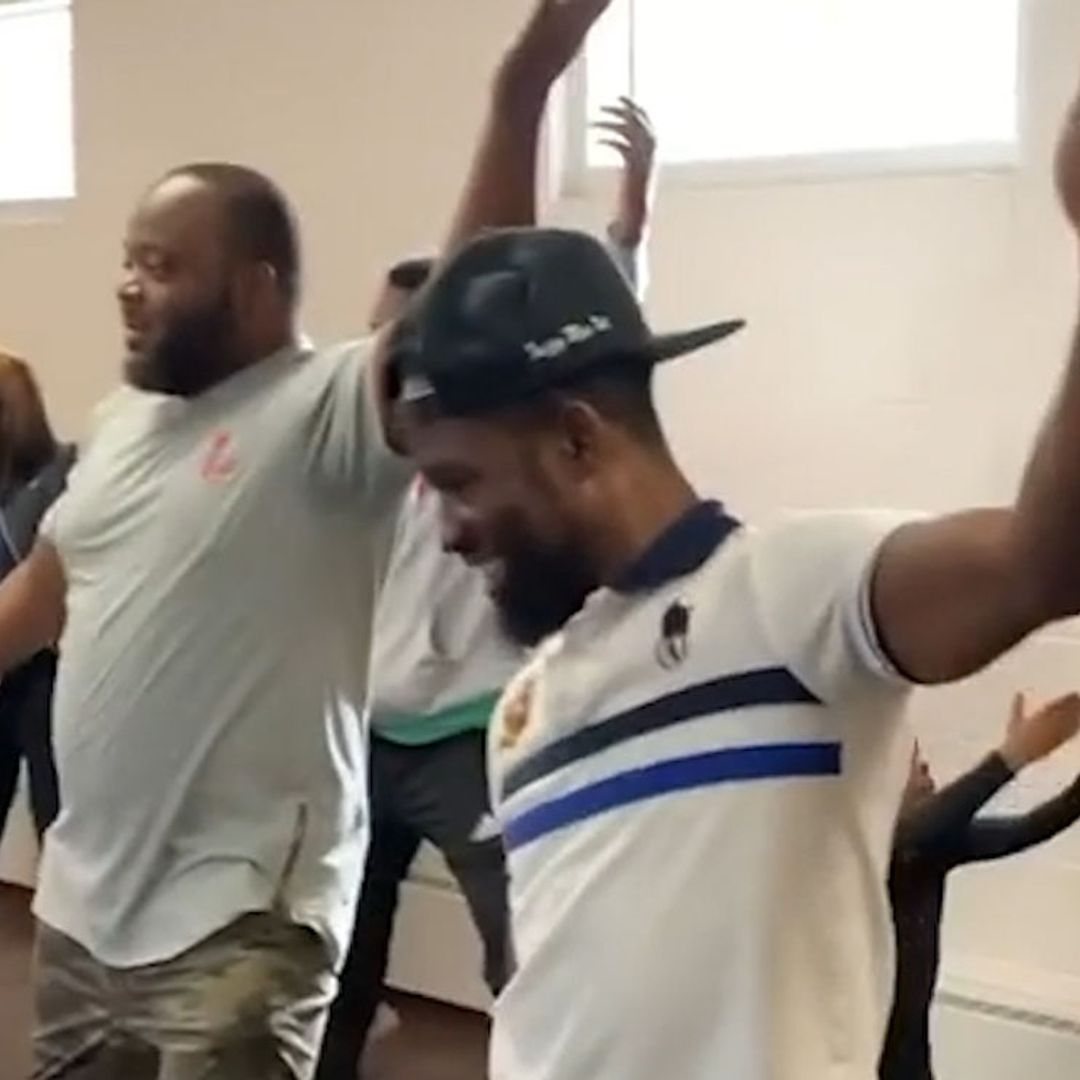 El divertido vídeo de unos papás acompañando a sus hijas a una clase de ballet