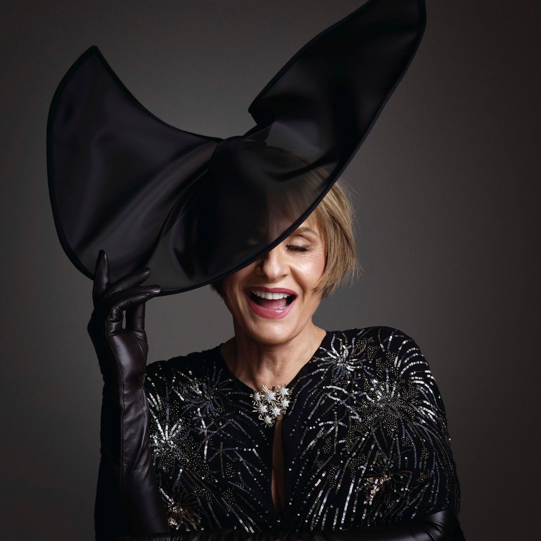 Tras toda una vida encima de los escenarios, está inmersa en plena gira por España con su show "Songs from a Hat"