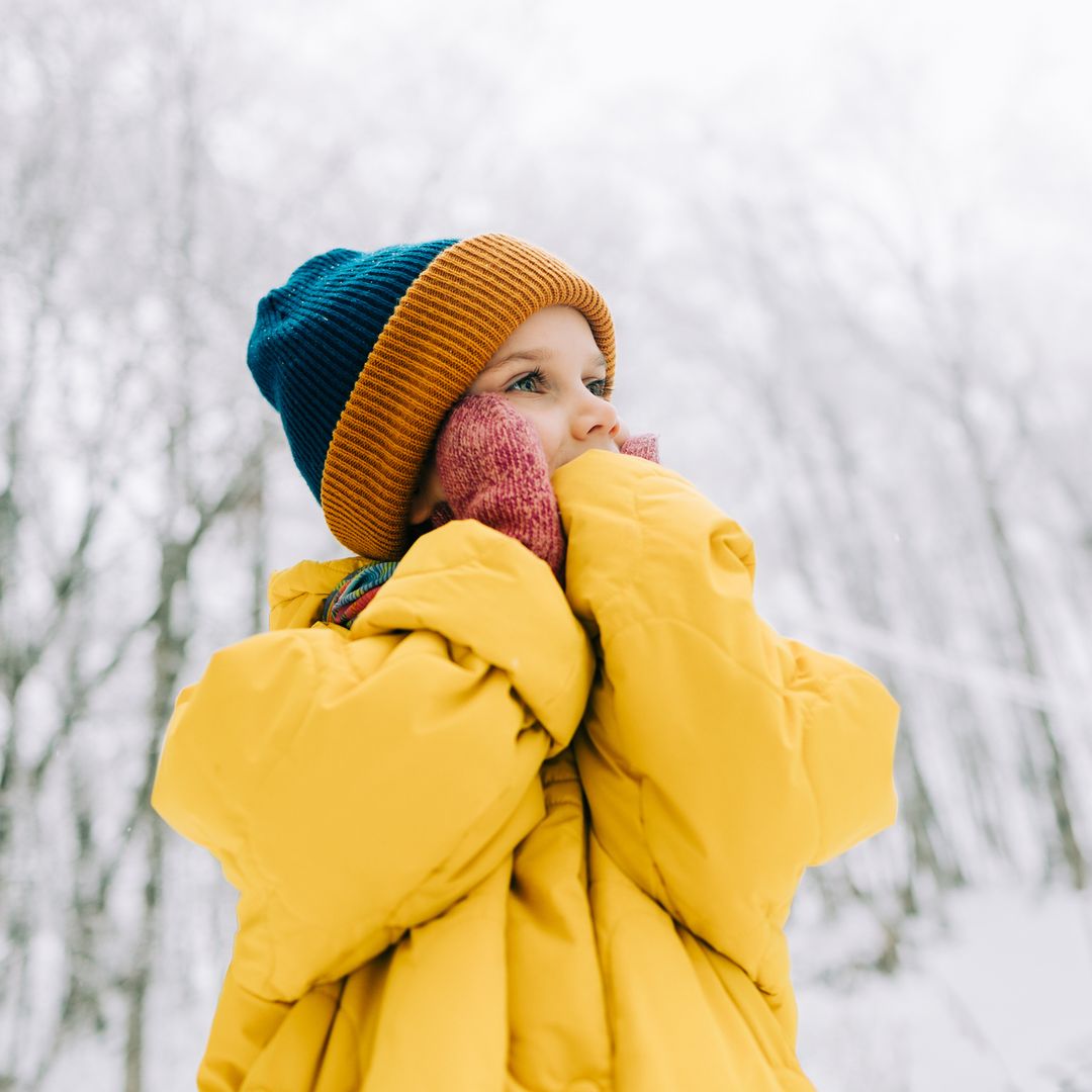 8 abrigos para niños: los modelos más calentitos para protegerlos del frío este invierno
