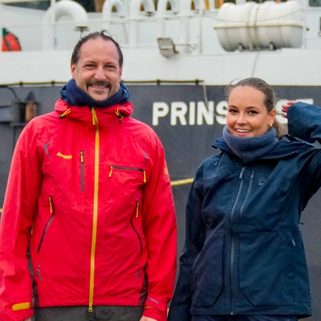 El príncipe Haakon y su hija, la princesa Ingrid Alexandra, protagonizan su primera expedición conjunta en el fiordo de Oslo