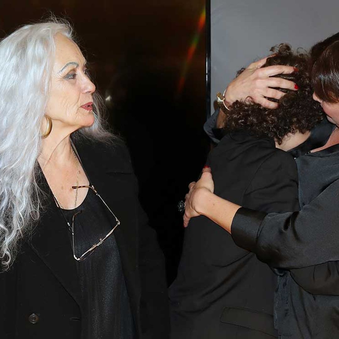 El precioso gesto del hijo de Minerva Piquero en la presentación de su libro