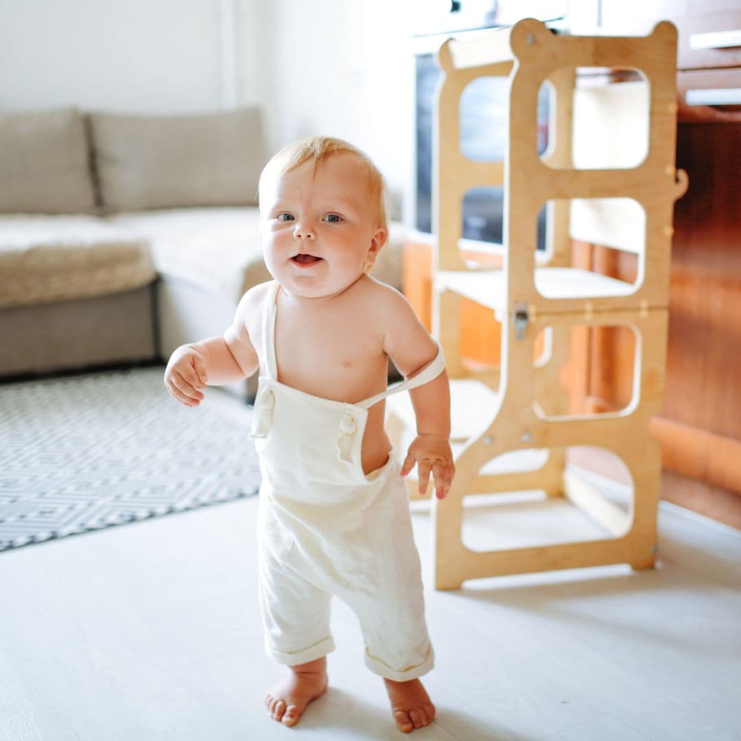 La torre de aprendizaje de madera Montessori más vendida con superoferta