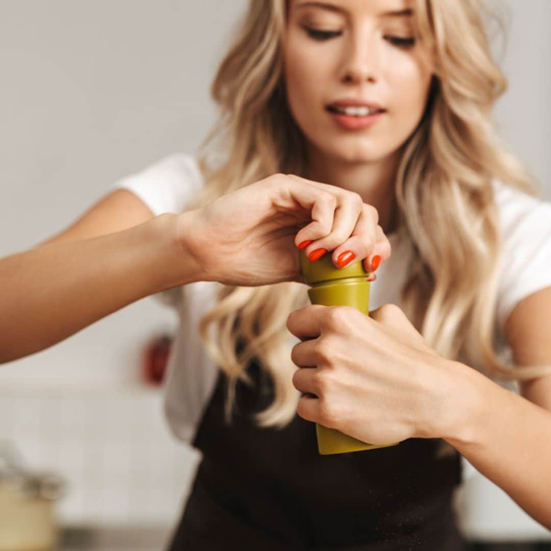 Infusiones y especias que te ayudan si tienes el vientre hinchado después de comer