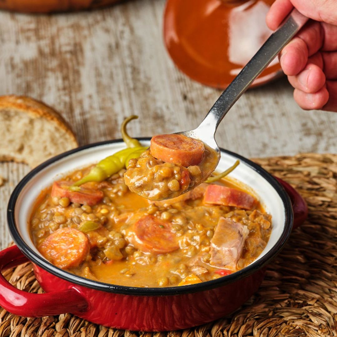 Es tiempo de cuchareo: restaurantes donde disfrutar de cocidos, sopas y platos... ¡calentitos!