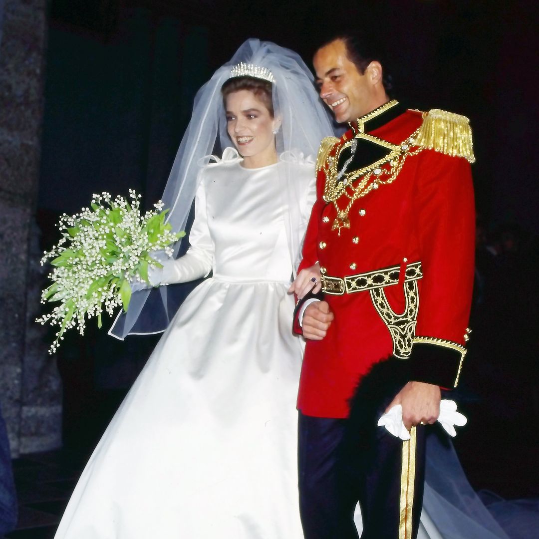 Un vestido de Valentino y una historia de amor retomada tras 10 años separados: recordamos la boda de Sofia de Habsburgo y Mariano Hugo de Windisch-Graetz