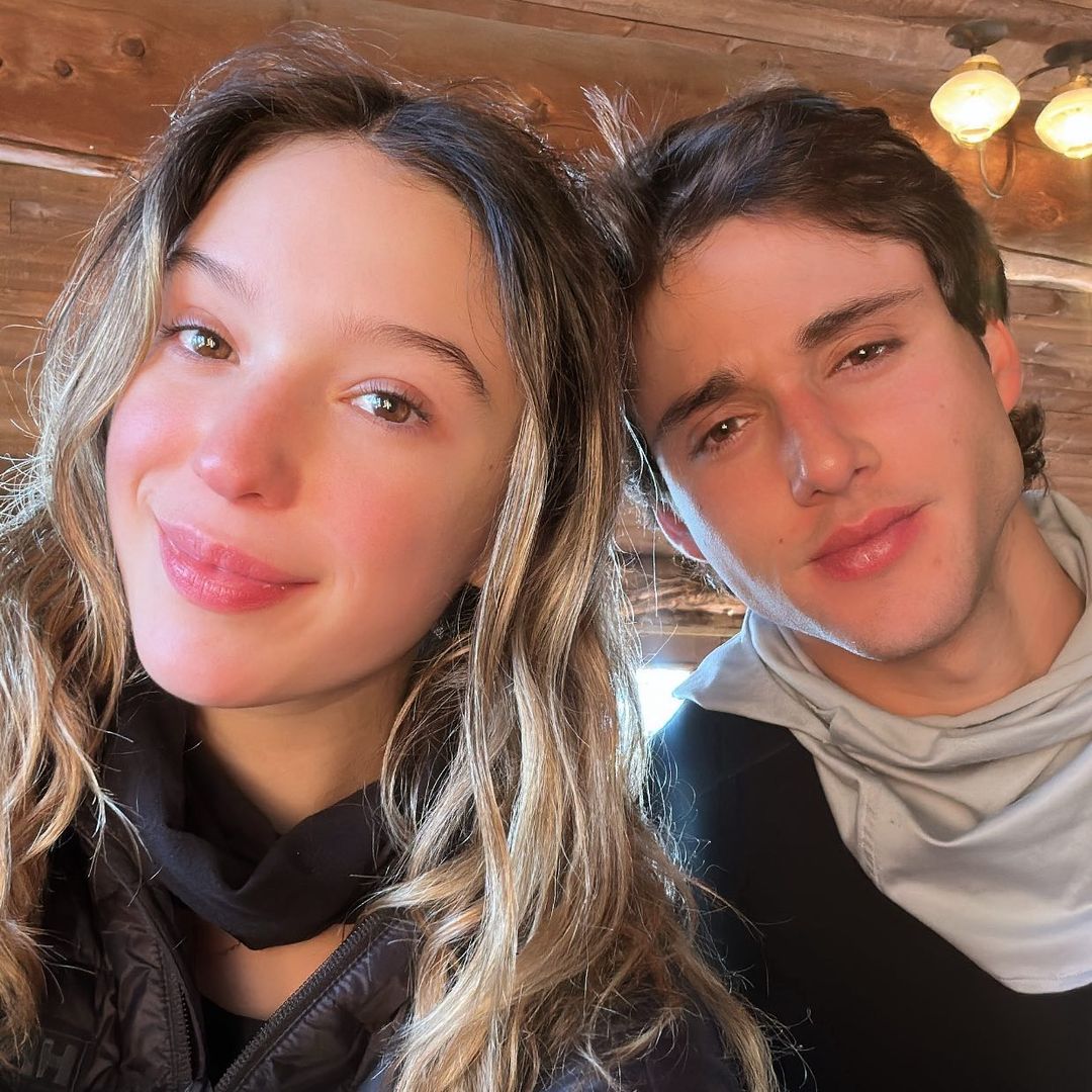 Mía Rubín recibe de manos de su novio, Tarik Othón, un valioso regalo en medio de sus vacaciones