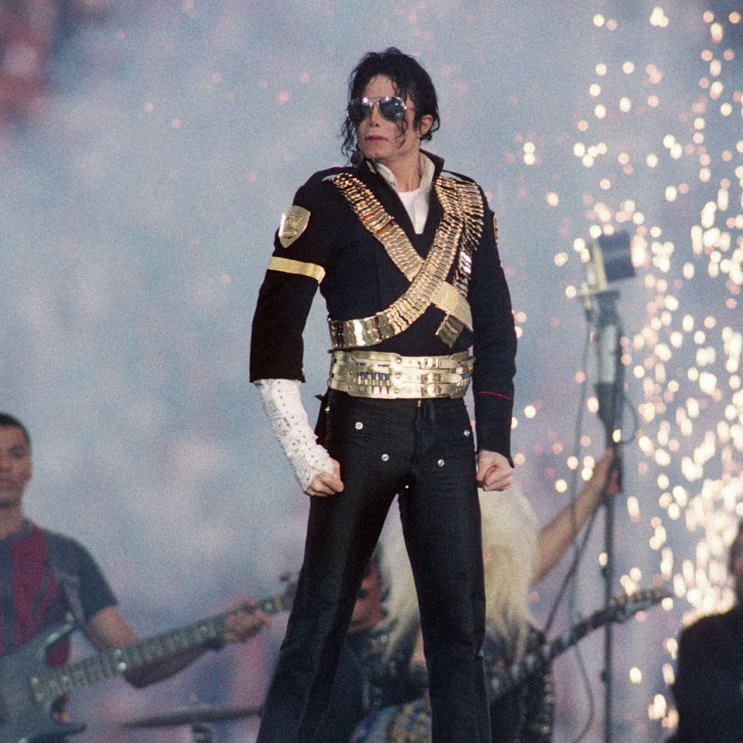  Michael Jackson  deslumbrante en una de sus actuaciones