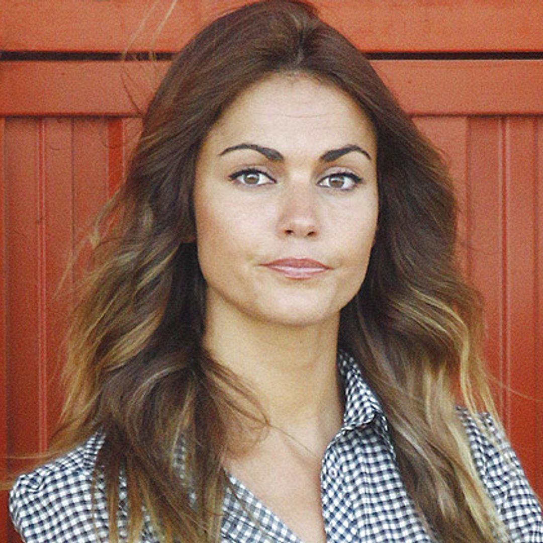 En ¡HOLA!: Lara Álvarez, muy preocupada por Fernando Alonso tras su dramático accidente