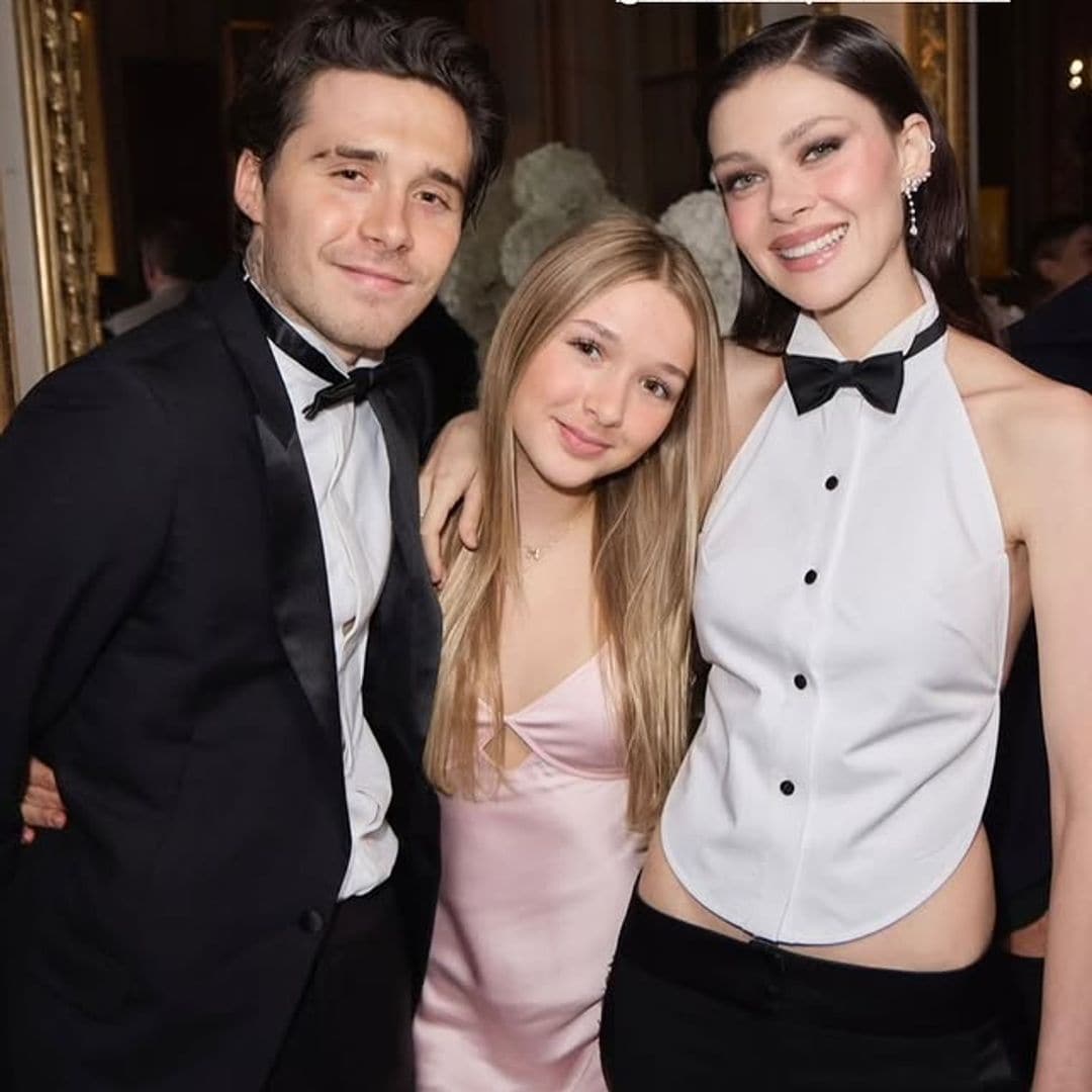 Brooklyn Beckham rompe la distancia con su familia para celebrar a su hermana Harper