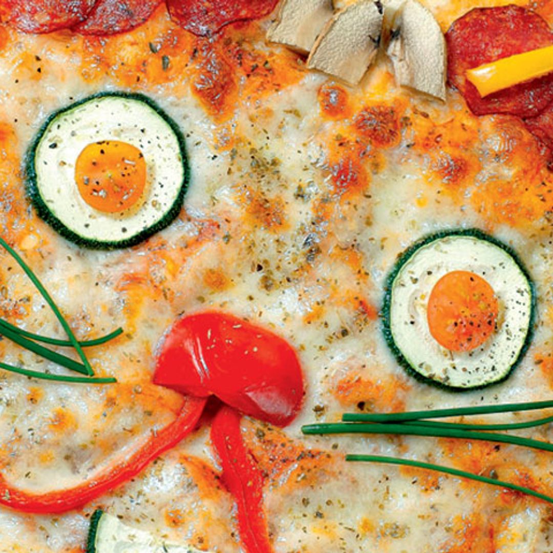 'Pizza-gato' de champión, queso y chorizo