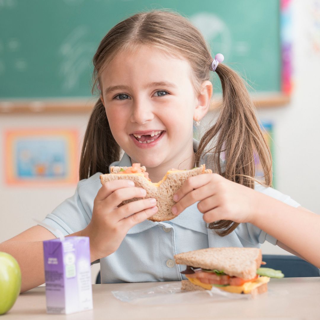 Elena Pérez y María Hernández-Alcalá, expertas en nutrición, sobre la merienda ideal para los niños: "Lo importante no es la excepción, sino el hábito diario"