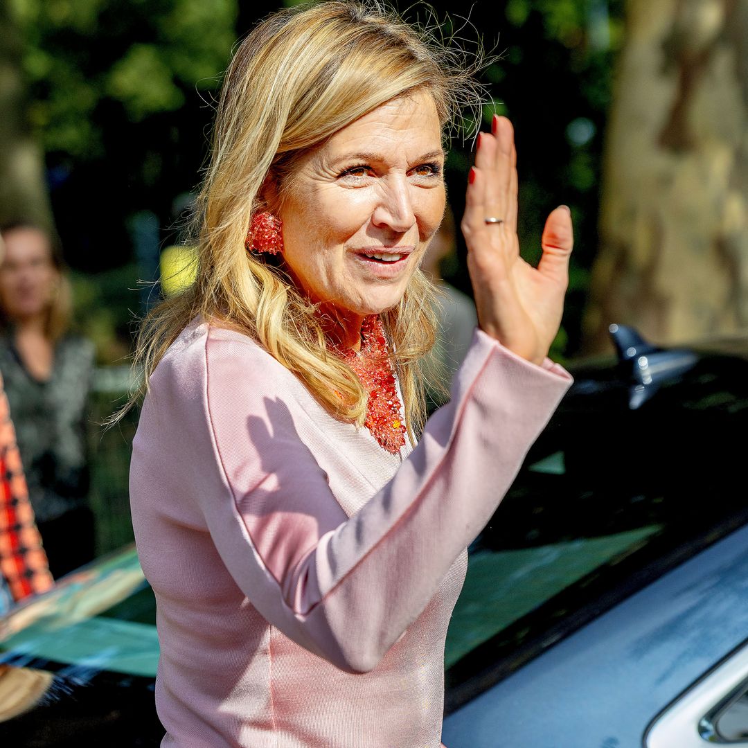 El camaleónico estilo de Máxima de Holanda: dos 'looks' muy distintos en un mismo día