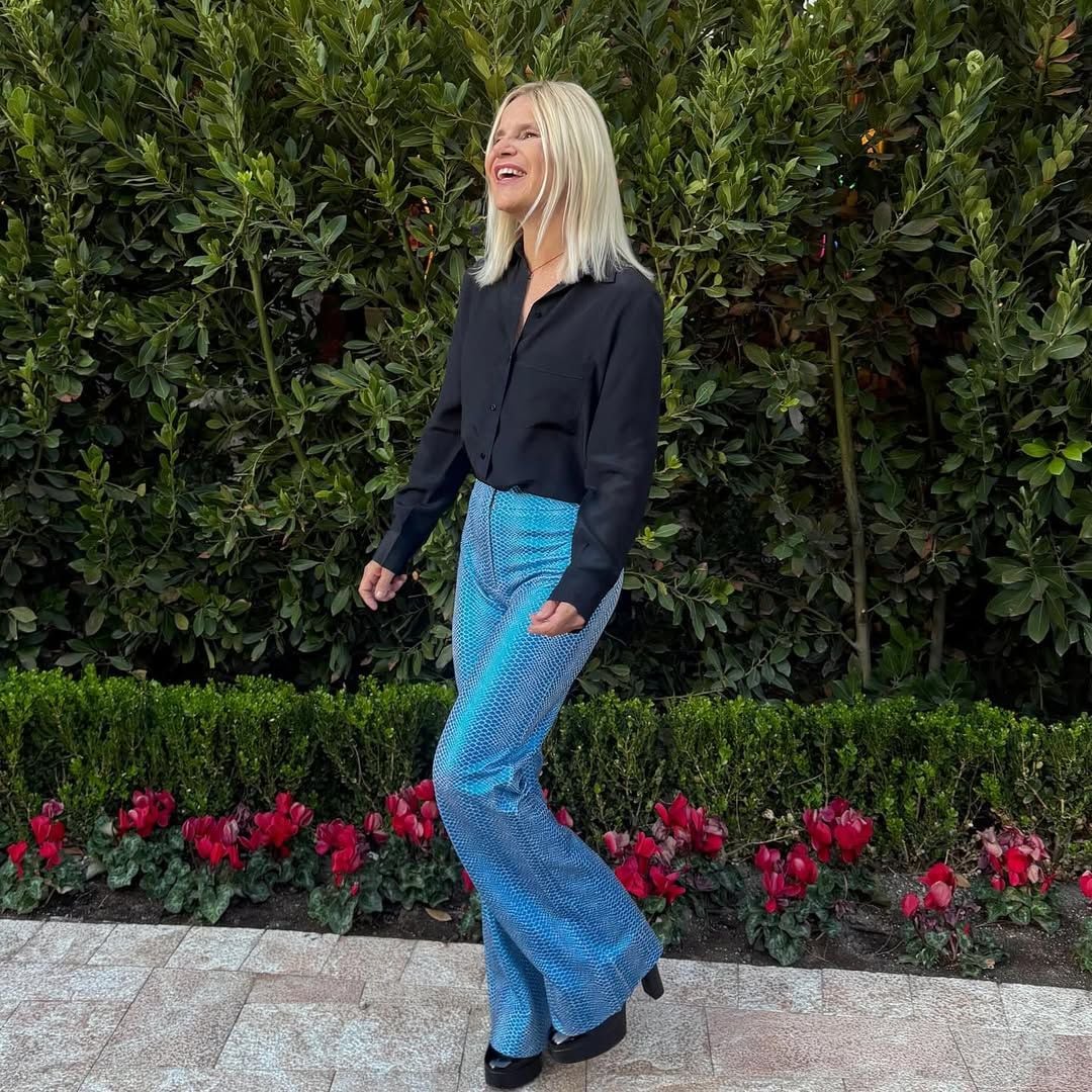 Eugenia Martínez de Irujo arrasa en Las Vegas con los pantalones metalizados (y muy años 80) que hasta Tana Rivera querría copiar