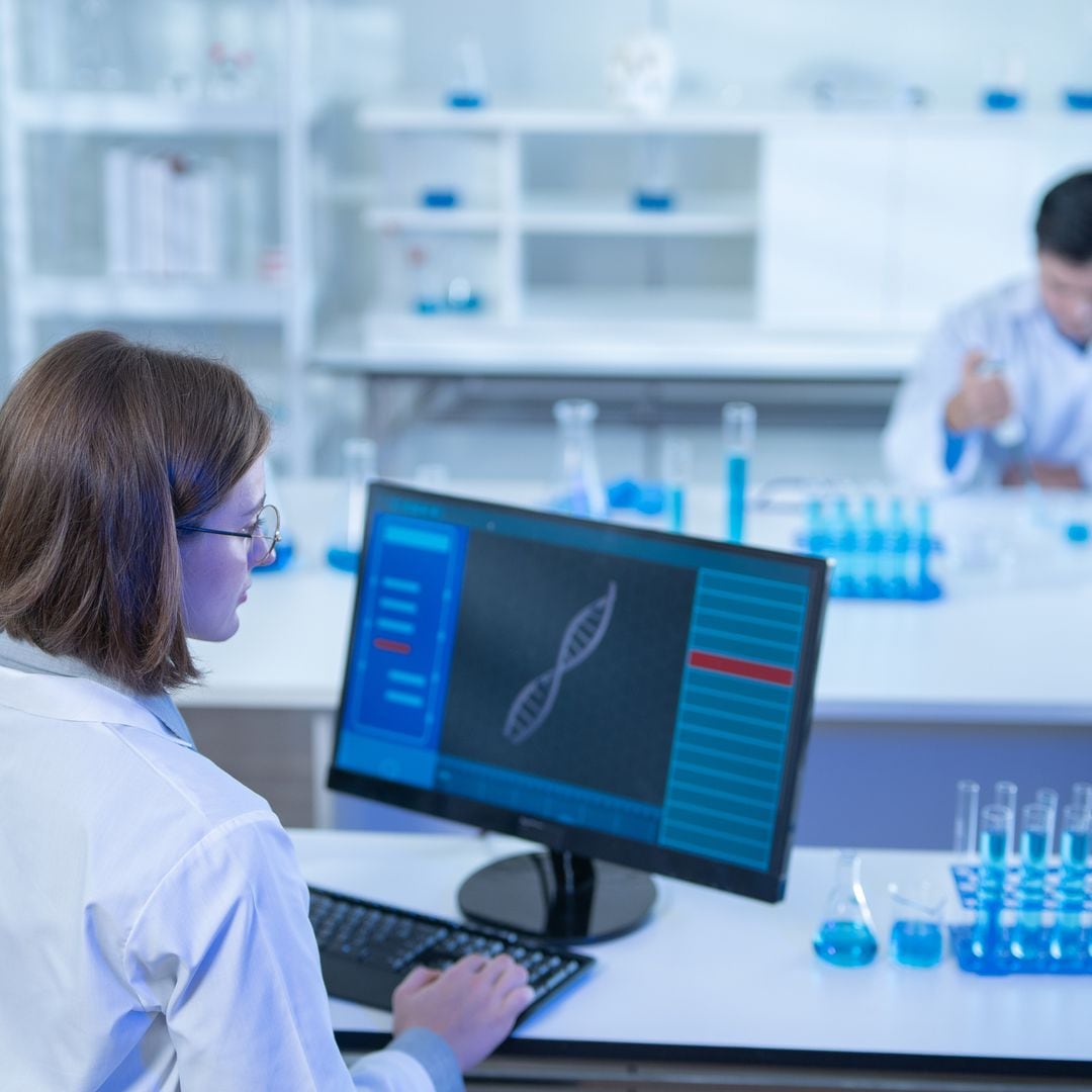 Antonio Ramos, especialista en Medicina Interna, sobre las 'superbacterias': "Debemos utilizar los antibióticos responsablemente"
