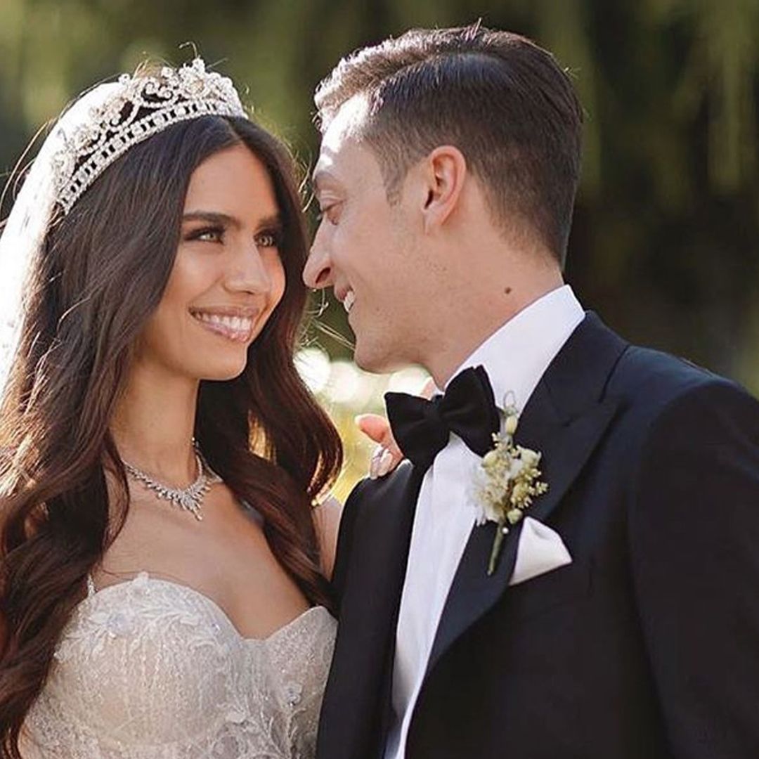 Mesut Özil y la actriz Amine Gülse se dan el 'sí, quiero' en una mágica boda en Estambul