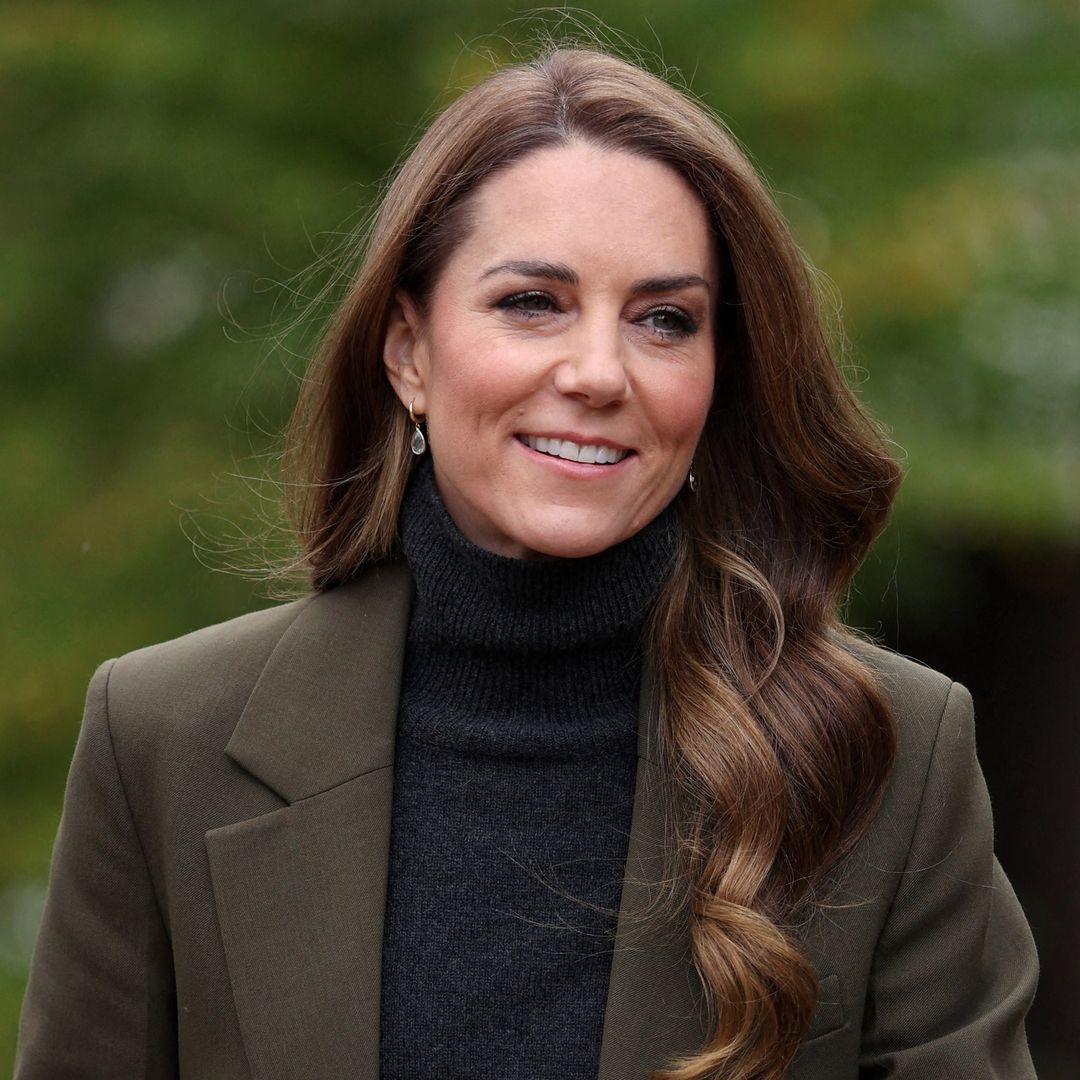 Analizamos el nuevo castaño oscuro de Kate Middleton: "Los reflejos avellana, caramelo y dorados le dan brillo y naturalodad"