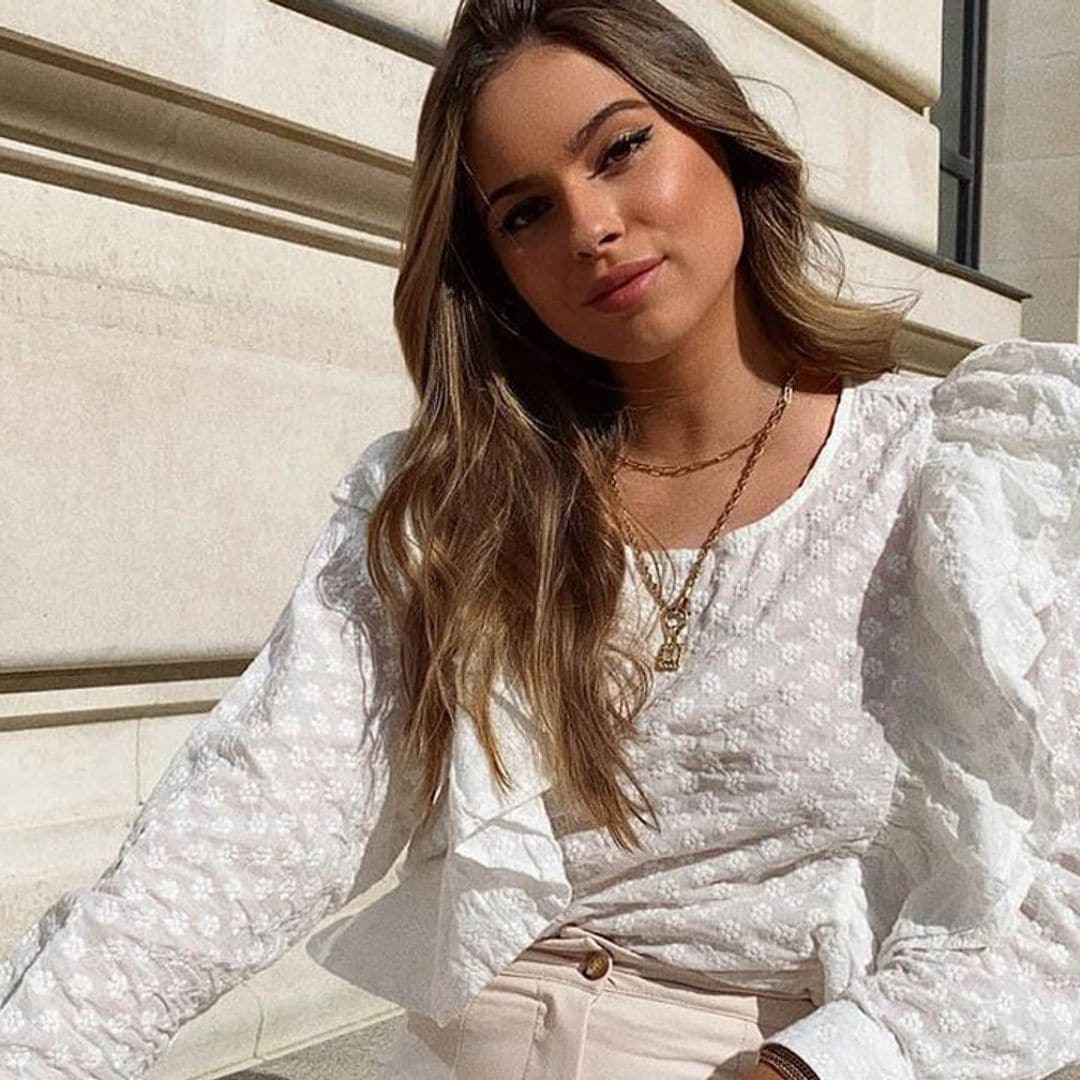 Con volantes, encaje o bordados: blusas románticas que solucionan todos tus looks