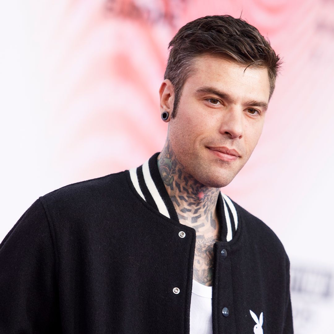 Fedez pasa página de Chiara Ferragni y pasea su nuevo amor por Cerdeña: ¿quién es Giulia Honegger?