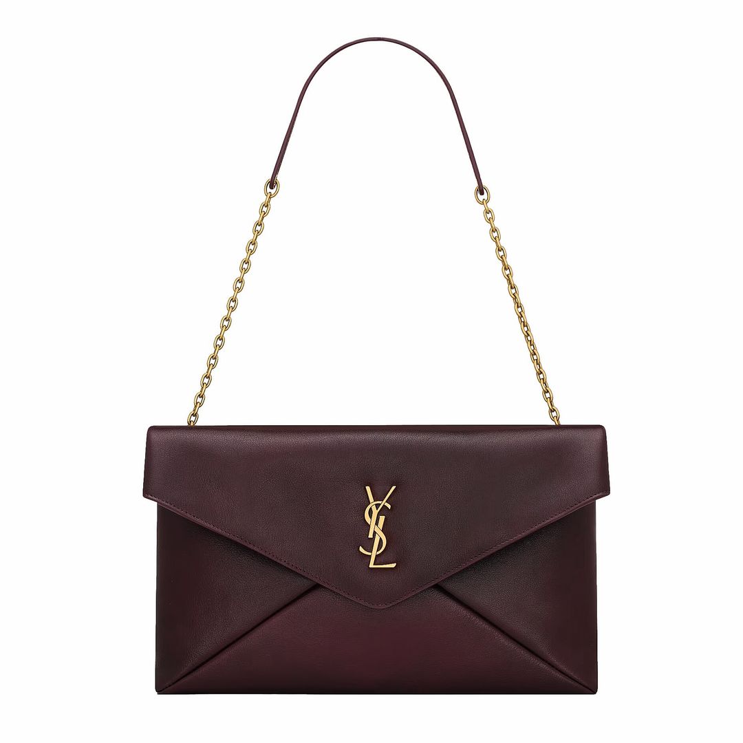 Bolso de piel suave Pochette Cassandre, de Yves Saint Laurent
