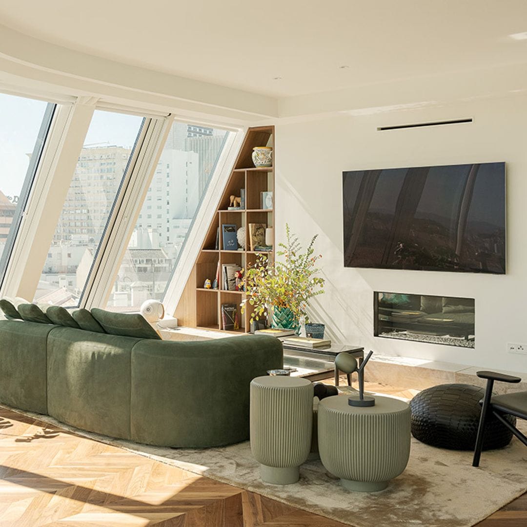 Ni gris ni crema: sofás de colores para decorar el salón