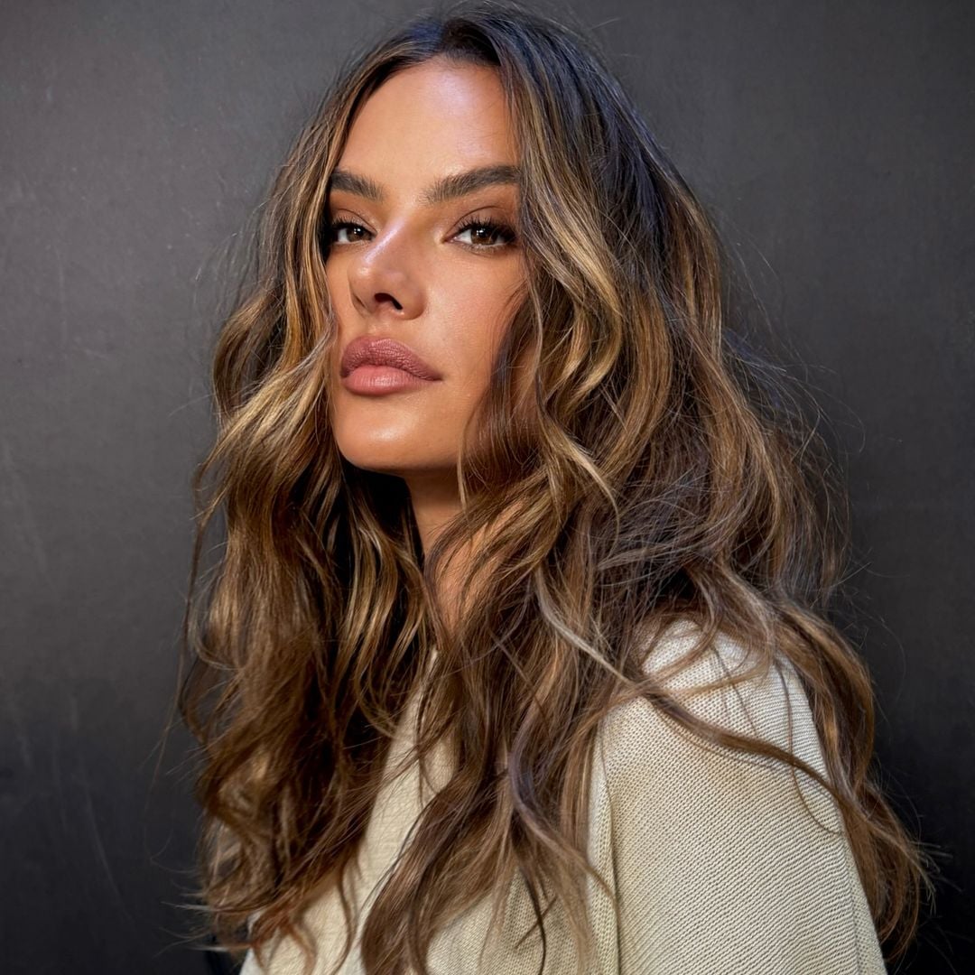 Cómo espaciar las visitas a la peluquería para teñirte: 4 secretos de experto con los que tu color dura el doble