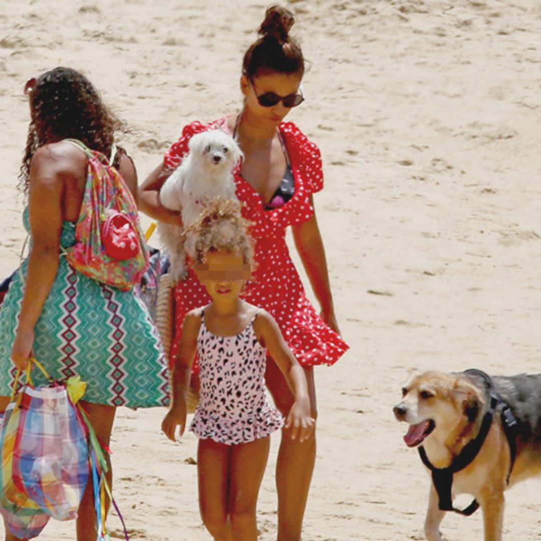 Las minivacaciones de Mónica Cruz con su hija en Cádiz