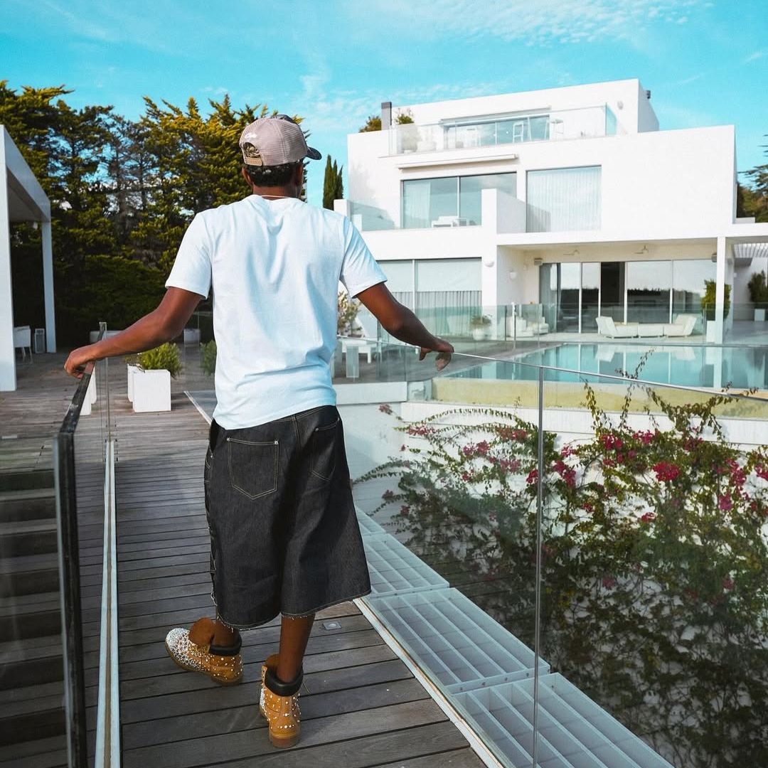 Lamine Yamal comparte la primera foto desde su millonaria mansión en la que vivieron Shakira y Piqué