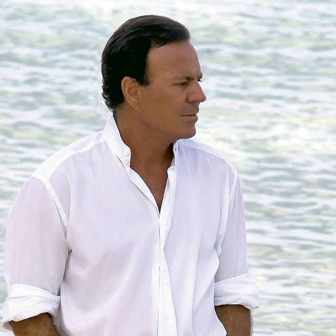 Julio Iglesias vive en Bahamas y su hijo Julio nos cuenta cómo está